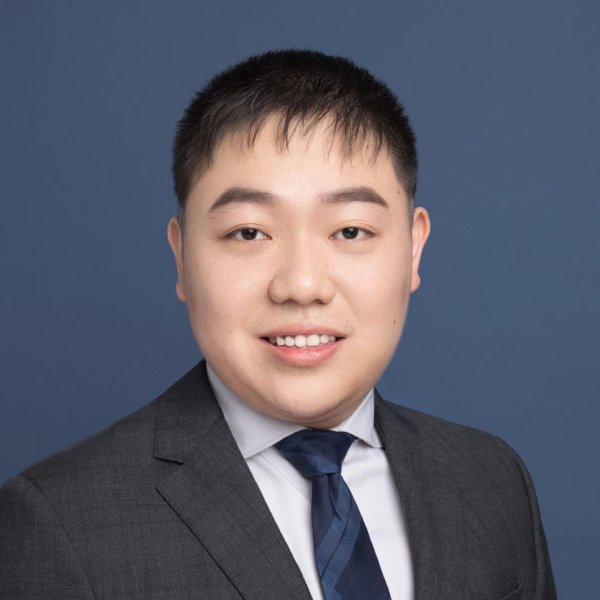 融易富配资 美股全线反弹道指涨近500点，纳斯达克金龙指数飙升6%