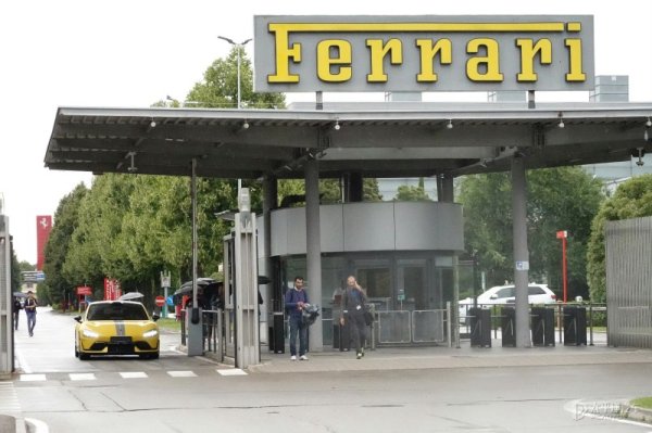 亿腾证券 小米SU7 Ultra现身法拉利工厂 法拉米不是传闻?